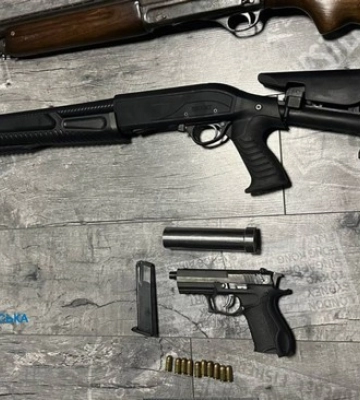 У торгівлі неіснуючими автівками для ЗСУ підозрюють двох мешканців Нікопольщини