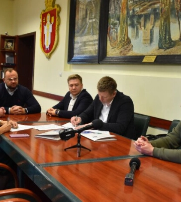 Ремонт аварійного колектора і осучаснення станції водопідготовки: у Луцьку залучили кредитні кошти