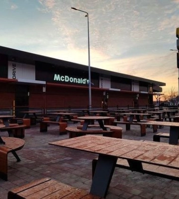 Для зручності водіїв. McDonald’s відкрив новий ресторан на трасі Київ-Чоп — фото