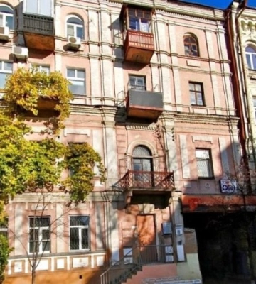 Незаконно відчужену квартиру, яку привласнили шахраї, повернули громаді Києва