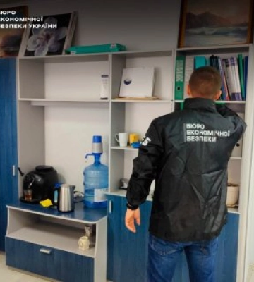 В офисах одесского &quot;короля контрабанды&quot; Альперина прошли обыски: он проворачивал схемы, несмотря на санкции СНБО