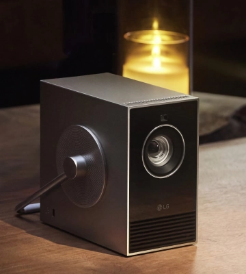LG CineBeam Qube: 120-дюймовий проектор з роздільною здатністю 4K