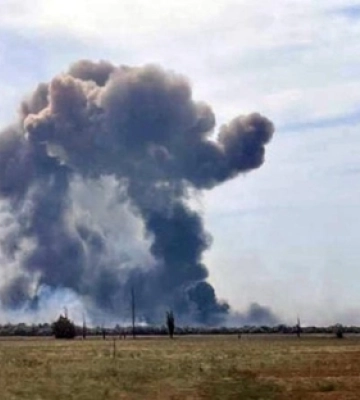 Ворожа атака: в Одесі горить будинок, у Дніпрі – ТЦ