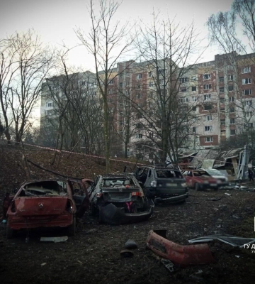 У Львові ударами з повітря знищено автомобілі