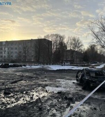Наслідки ракетного удару по Конотопу: пошкоджено житлові будинки, приміщення СТО, 3 особи дістали поранення (оновлено)