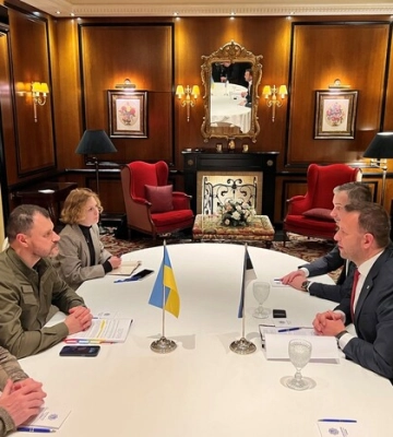 Естонія повертатиме в Україну чоловіків призовного віку? Голова МВС уточнив заяву
