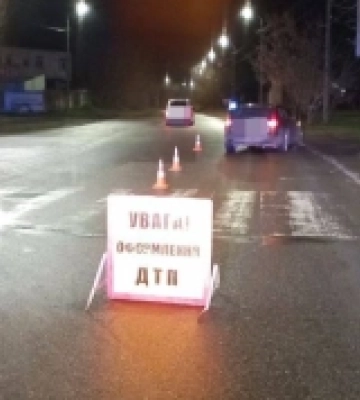 Раптово вибіг на перехід: у Луцьку чоловік потрапив під колеса