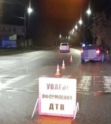 Раптово вибіг на перехід: у Луцьку чоловік потрапив під колеса