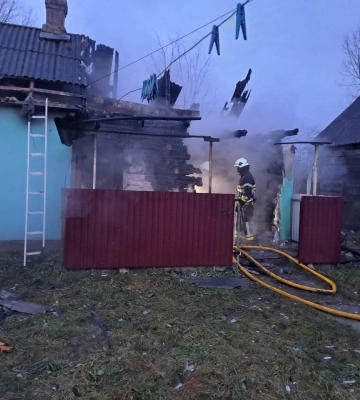 Горіли будівлі та комбайн: за добу на Волині сталися п&#039;ять пожеж 