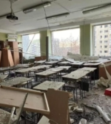 Внаслідок ранкової ракетної атаки росіян у Львові постраждали чотири заклади освіти
