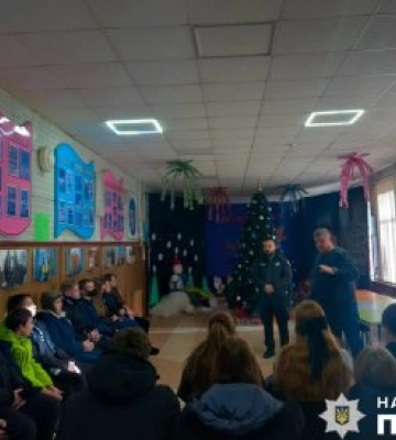 У Миколаєві поліцейські навчали школярів заходів особистої безпеки