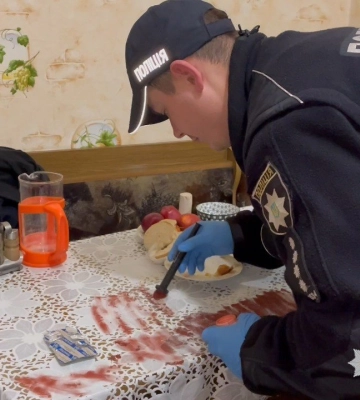 Наніс пів сотні ножових поранень: на Одещині поліцейські затримали чоловіка з підозрою у вбивстві