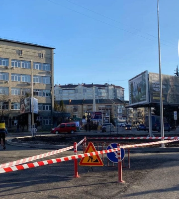 На перехресті Довга – Берегова – Північний бульвар у Франківську змінили схему руху