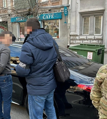 Львовский бизнесмен пытался дать взятку за закрытие дела о махинациях с закупками для Минобороны