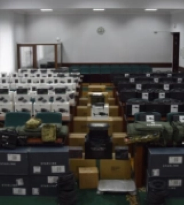 Новорічні подарунки для воїнів: 26 військових частин отримають квадрокоптери та інше обладнання з Луцька