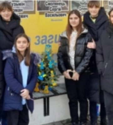 У громади на Одещині встановлено ялинку пам&#039;яті