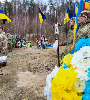 Майже два роки боронив Україну на фронті: на Волині попрощалися з Героєм Андрієм Шевченком