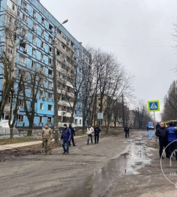 У Дніпрі люди, що постраждали від ракетного удару, отримають матеріальну допомогу: як оформити