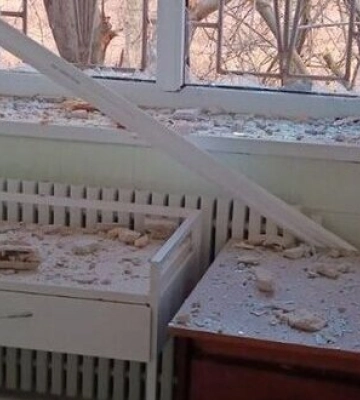 Оккупанты обстреляли помещение Волчанской ЦРБ. ФОТОрепортаж