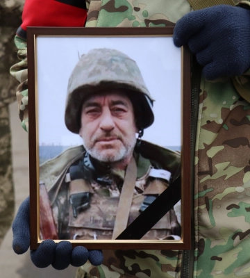 У Тростянці попрощалися із захисником Олександром Нарожним