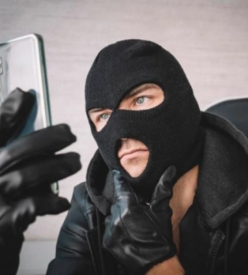 В оккупированном Мелитополе гастролер из Москвы брал предоплату и исчезал