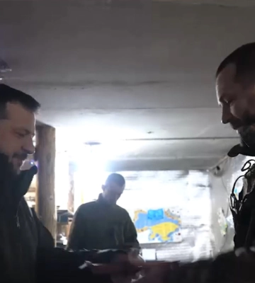 Президент вручив нагороду воїну з Франківська Мар’янові Підхомному