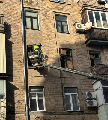 Почти 80 зданий повредили россияне за три дня в Харькове 