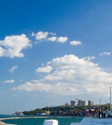 До +13°С та майже без опадів: прогноз погоди по Одесі та області на п&#039;ять днів