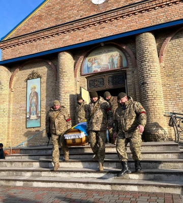 У переддень Нового року на Волині попрощалися із Героєм, який понад рік вважався зниклим безвісти
