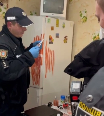 Понад півсотні ударів ножем: в Ізмаїлі поліцейські затримали рецидивіста-вбивцю (ВІДЕО)