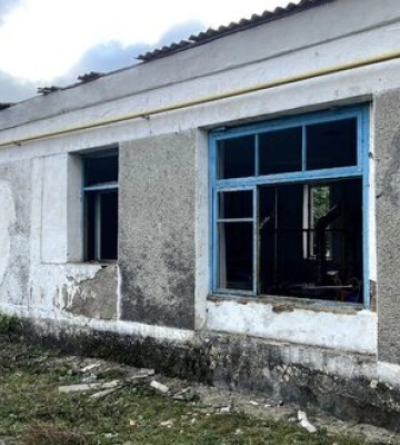 Унаслідок атаки &quot;Шахедів&quot; на Хмельниччину важкої травми хребта зазнала дитина