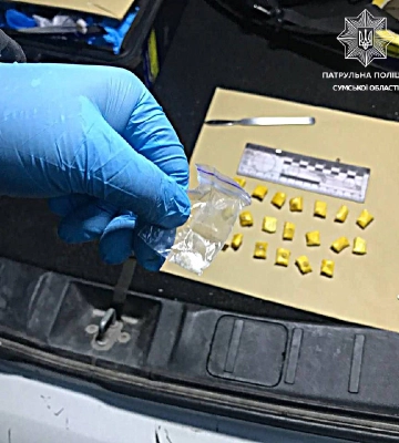 Сумські патрульні затримали наркозакладчика