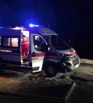 Волинянин, який випав з вікна п&amp;#039;ятого поверху багатоповерхівки у Володимирі, у важкому стані