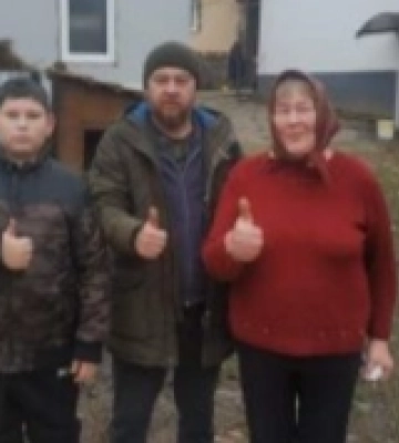 Родина з Закарпаття передала автомобіль для ЗСУ