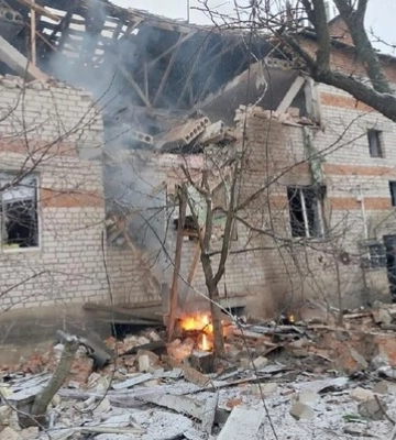 На Сумщині “Шахед” влучив у житловий будинок: люди під завалами