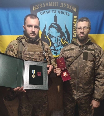 Зеленський на Донеччині вручив державні нагороди двом полтавським військовим