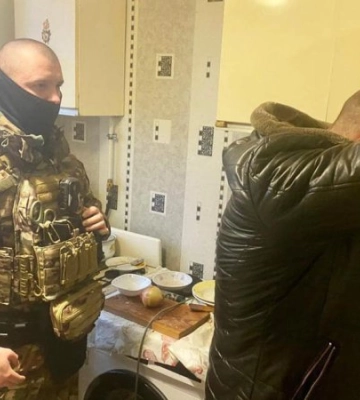 У Чернігові молодики запускали салюти під час повітряної тривоги