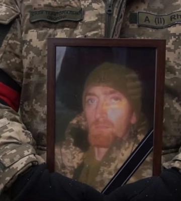 &quot;Він зібрався і зрозумів, що це справа всіх, кожного&quot;. У Сумах поховали рядового Дмитра Рибця