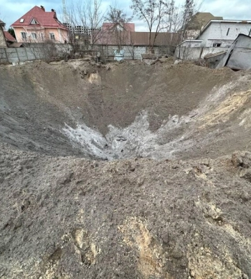 Опубліковано кадри наслідків ракетних ударів по Києву 2 січня