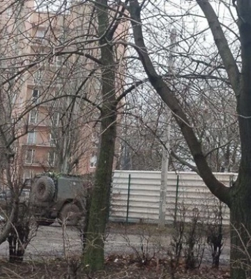 В Мариуполе захватчики используют тактику «живого щита»