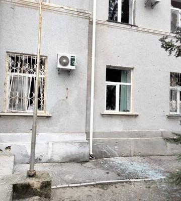 Війська РФ обстріляли селище в Херсонській області: є поранена
