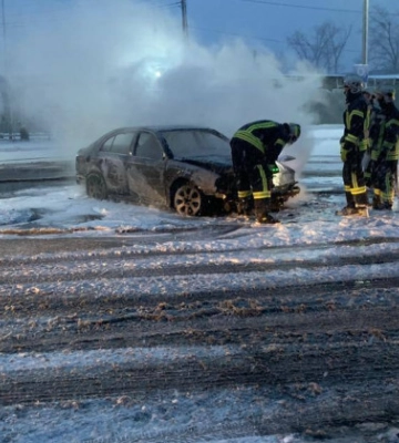 На Київщині на АЗС загорівся автомобіль