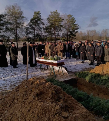 Осиротілими залишилися двоє дітей та дружина-вдова: на Волині попрощалися з Героєм Віталієм Згоранцем
