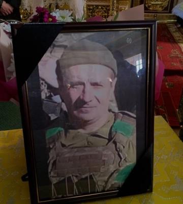 Осиротілими залишилися двоє дітей та дружина-вдова: на Волині попрощалися з Героєм Віталієм Згоранцем