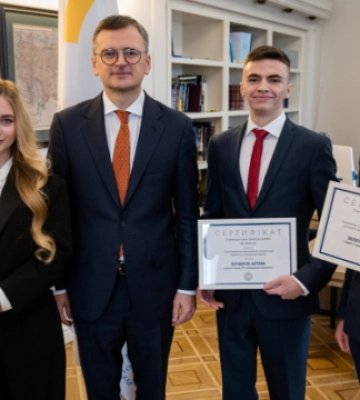 Дмитро Кулеба започаткував іменну стипендію для студентів-міжнародників