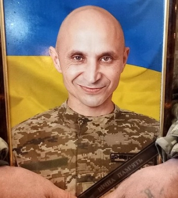 У Сумах провели в останню путь військовослужбовця Євгенія Смоленка