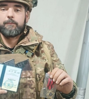 Захисник з Волині отримав «Золотий хрест» від Залужного