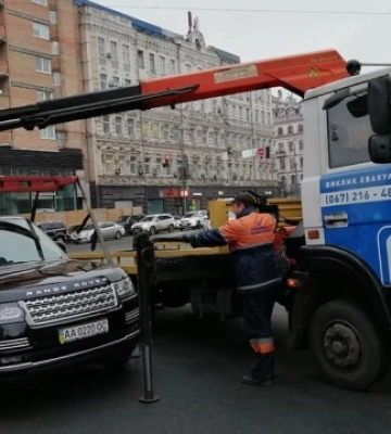 Поліція Києва переплачує за оренду штрафмайданчиків - НАЗК заявляє про можливу корупційну схему
