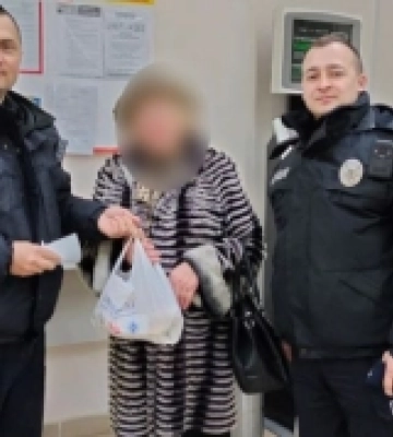 У Радивилові поліціянти допомогли пенсіонерці знайти ліки, які вона загубила