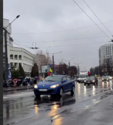 Замість свят - жалоба: до Луцька «на щиті» повернулися загиблі на війні Герої. Відео